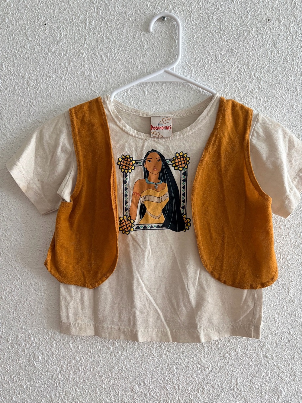 Vintage 90’s Disney Pocahontas Shirt